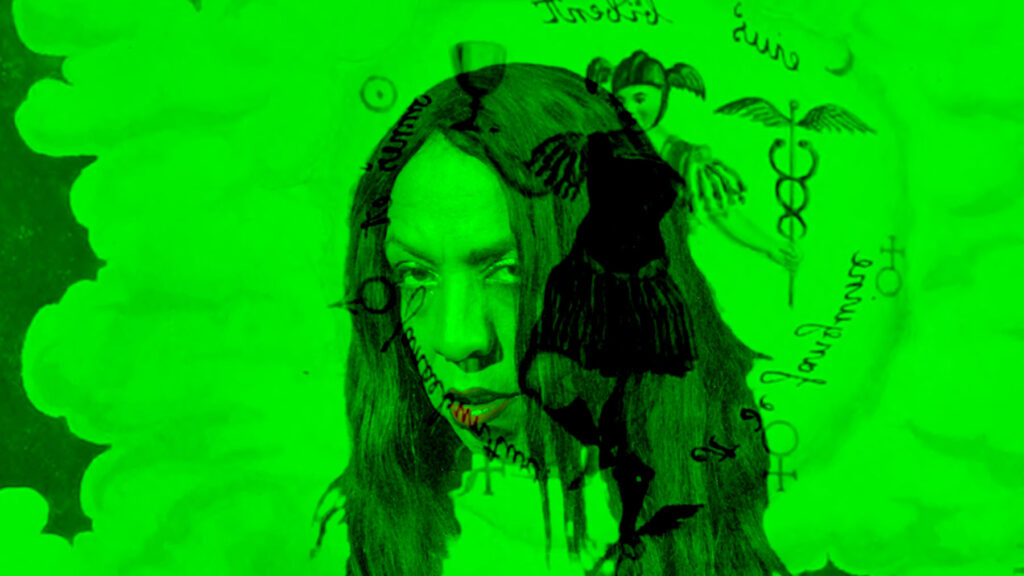 Frame do vídeo A Tábua de Esmeralda de Felippe Moraes com Bianca Exótica interpretando Hermaphroditis Trismegistah.